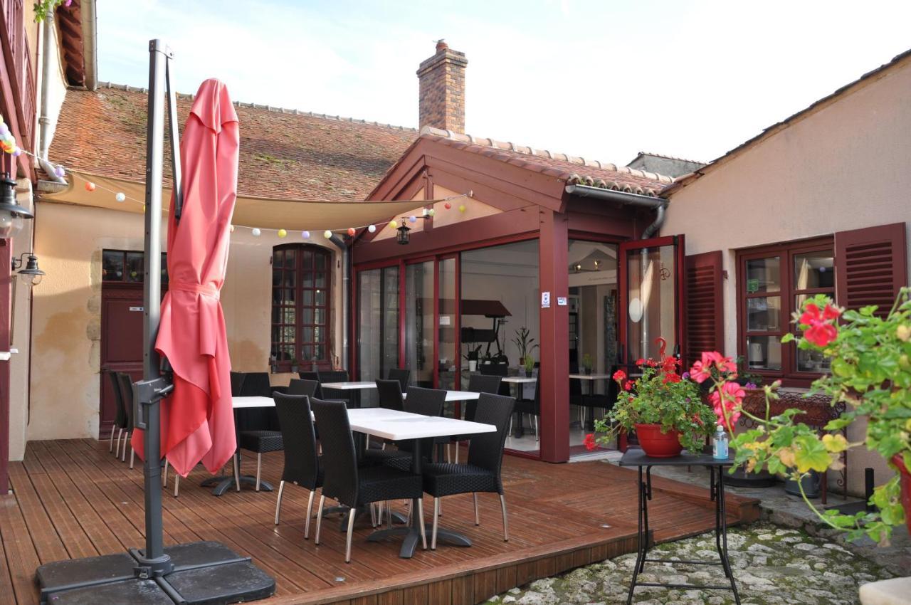 La Maison Du Prince De Conde Charroux-dʼAllier Екстериор снимка