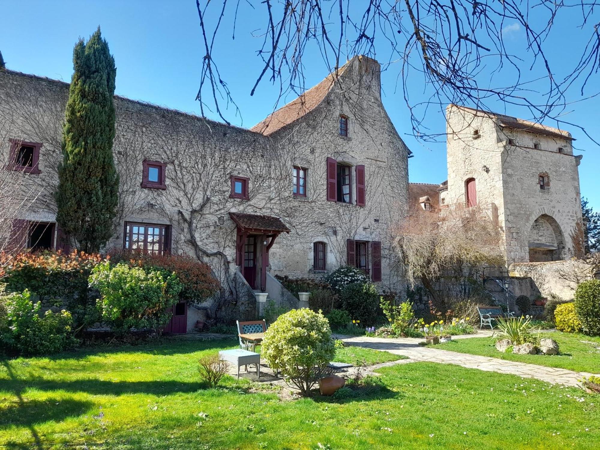 La Maison Du Prince De Conde Charroux-dʼAllier Екстериор снимка